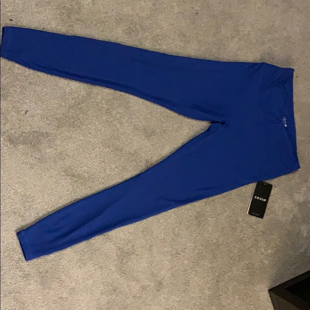 Women’s Size M Leggings